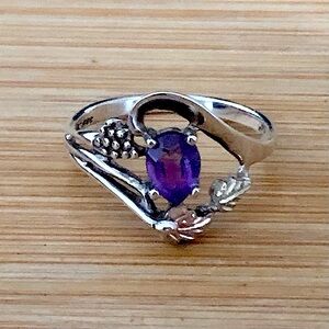 $72  12K & 925 Black Hills Gold Estate Ring  Size 8 & 1/2  Marked RGC 925